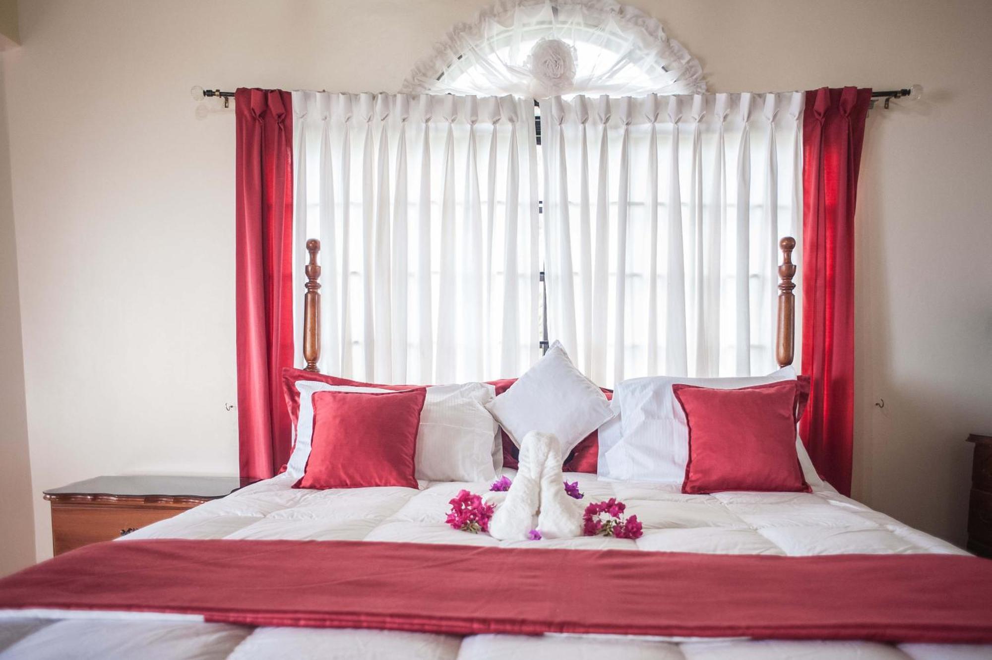 Clarridge View Guesthouse Montego Bay Extérieur photo