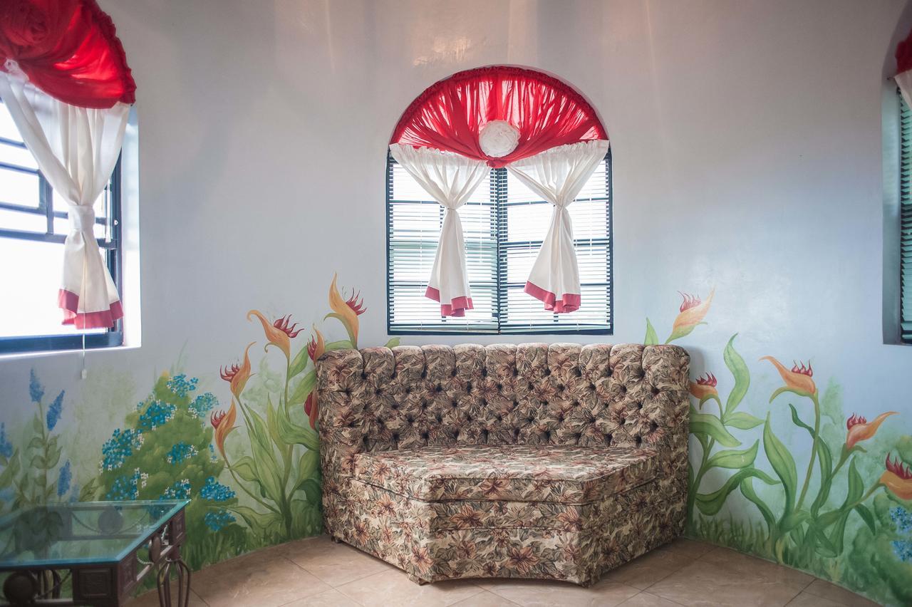 Clarridge View Guesthouse Montego Bay Extérieur photo